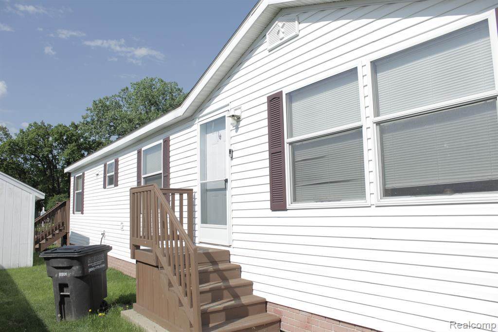1645 Pinecroft Drive - Photo 1