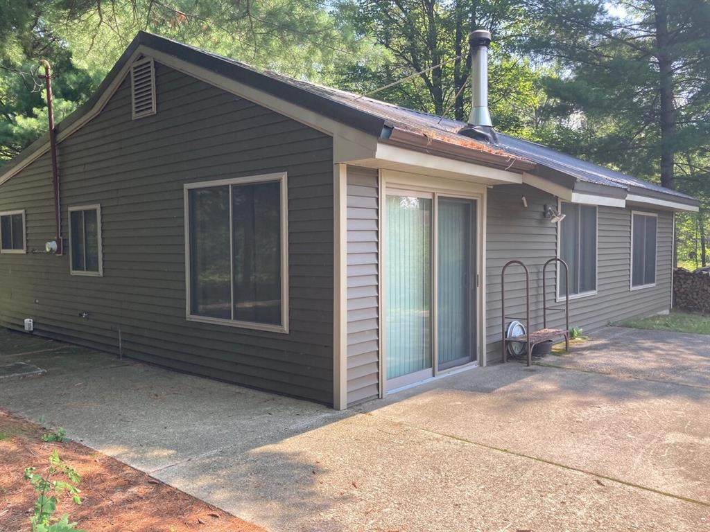 913 4 Mile Road - Photo 1