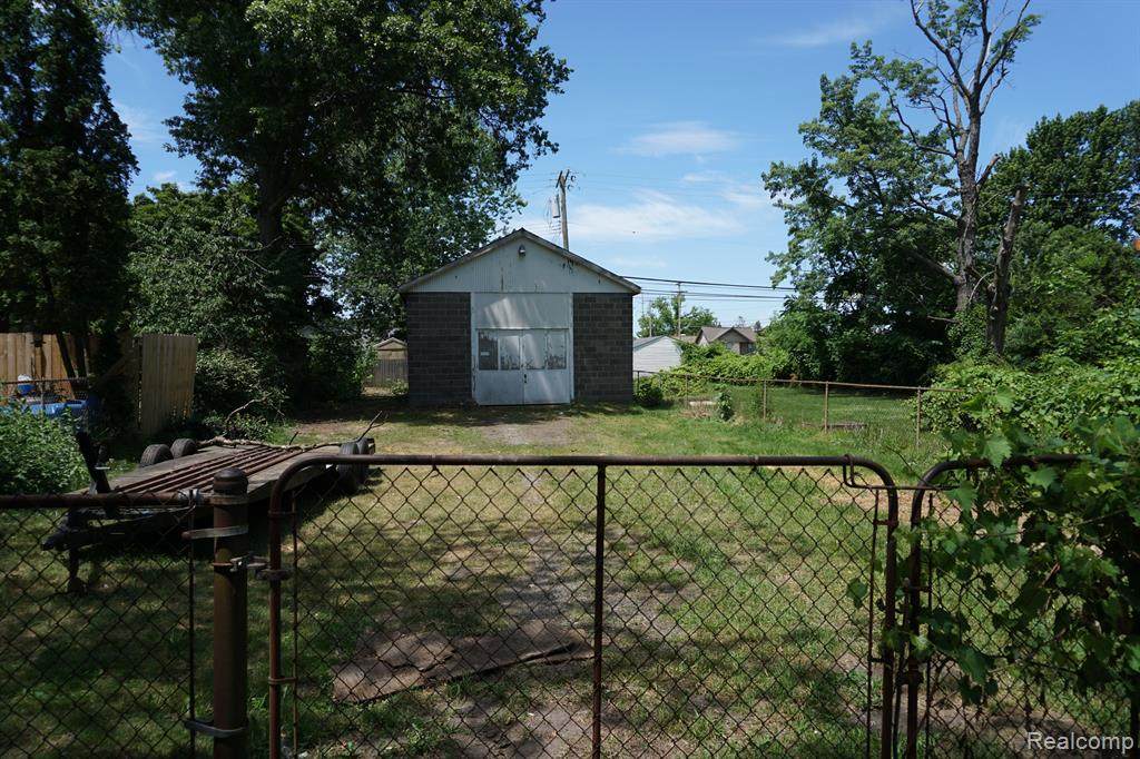 4082 4TH Street - Photo 1