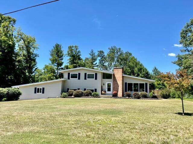 14625 205th Avenue - Photo 1
