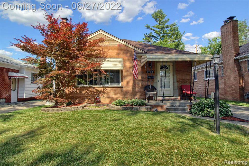 6952 Colonial Street - Photo 1