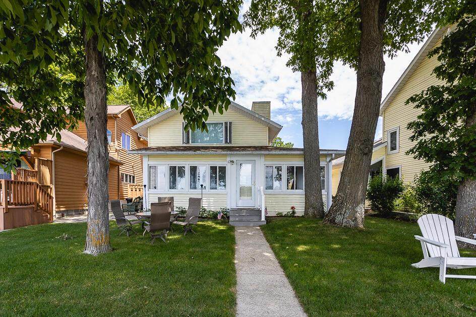 8588 Shore Drive - Photo 1