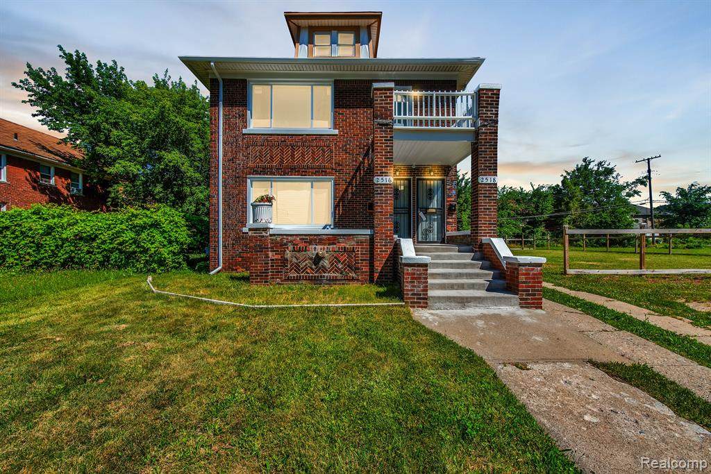 2516 Pasadena Street - Photo 1