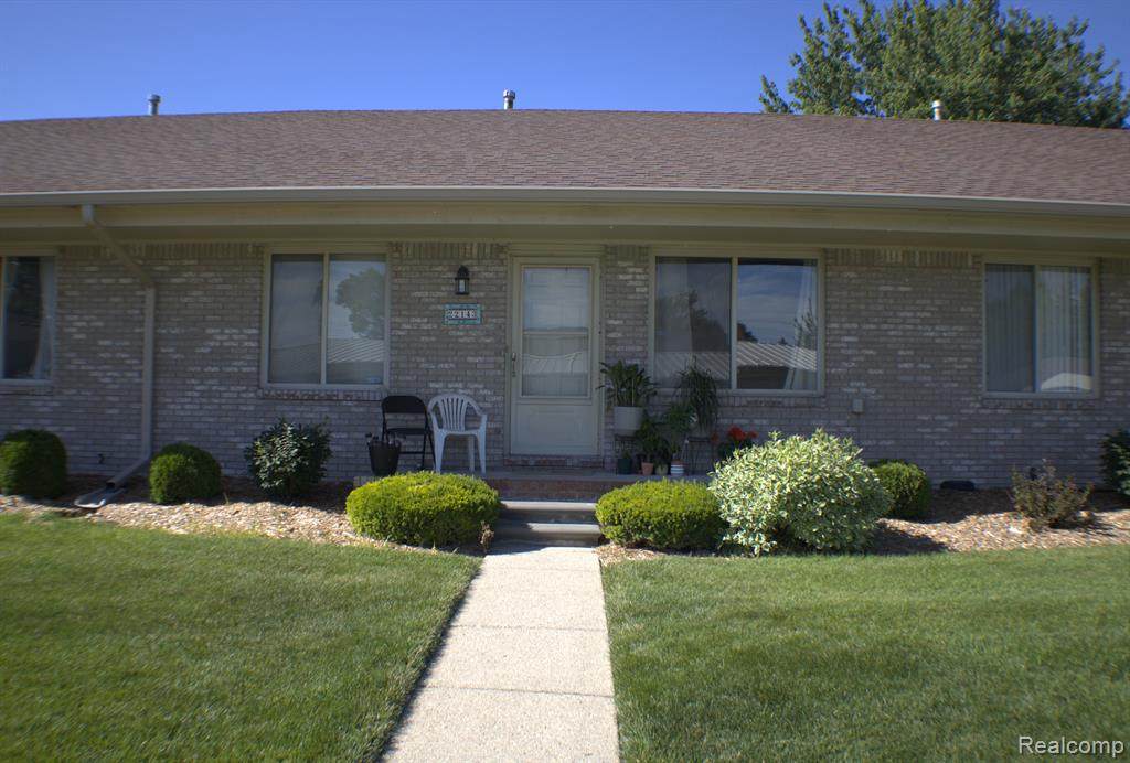 22143 Glenwood Street - Photo 1