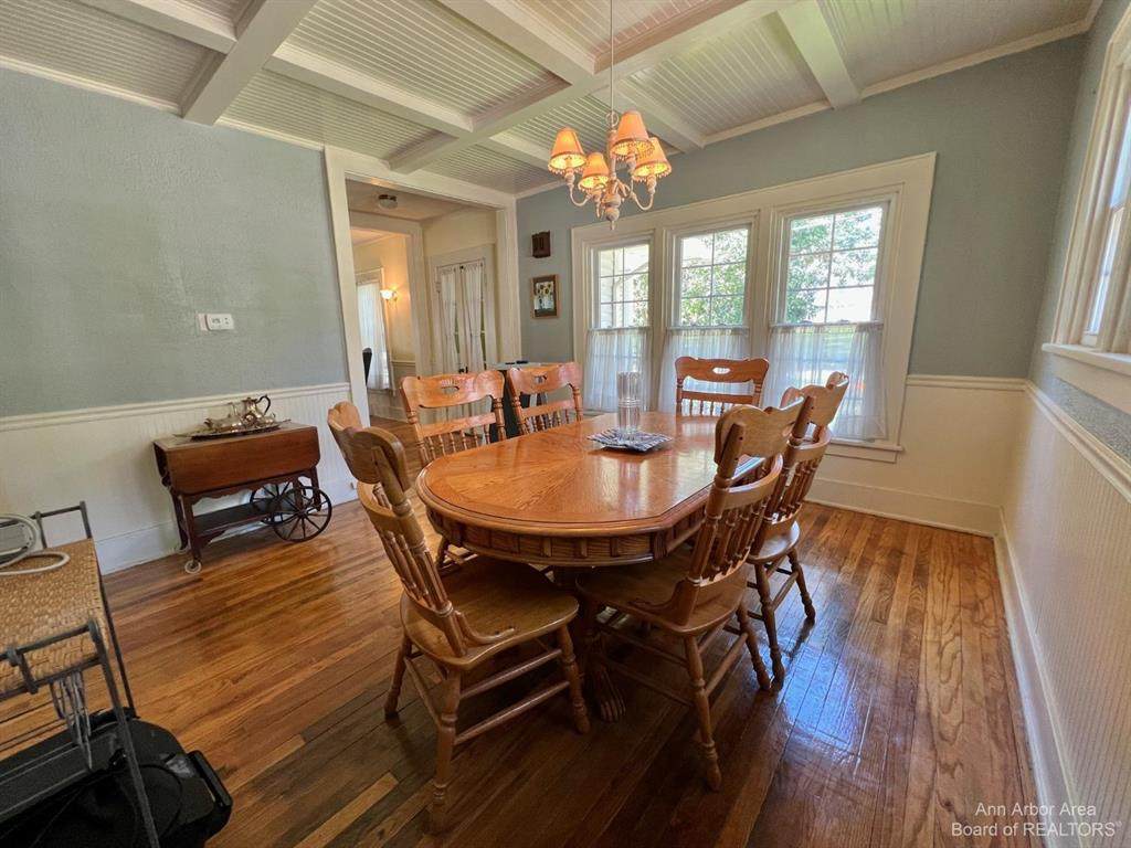 1925 4Th Street - Photo 1