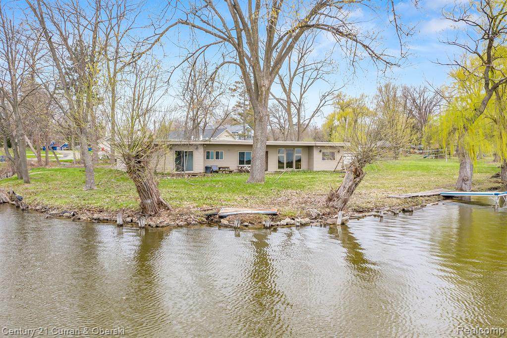 4952 Cooley Lake Road - Photo 1