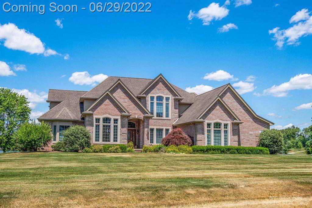 9410 York Woods Drive - Photo 1