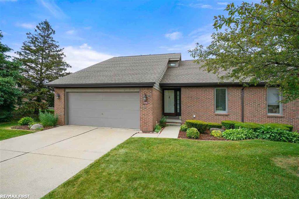45985 Meadows Circle E - Photo 1