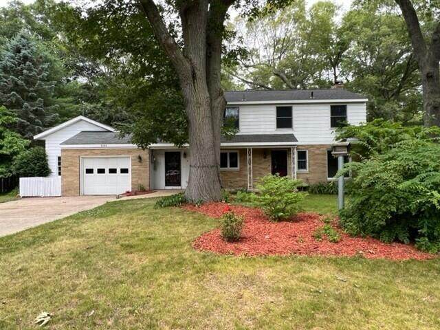 5060 Glendale Street - Photo 1