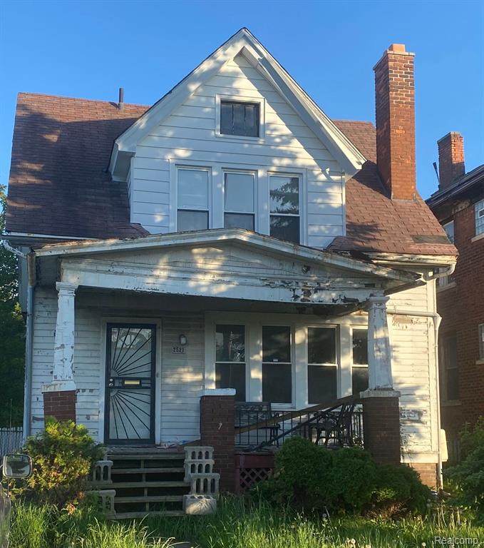 2521 Elmhurst Street - Photo 1