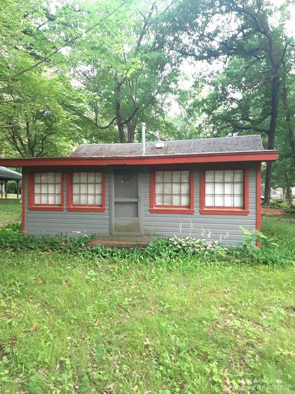 228 Ellsworth Lake Drive - Photo 1