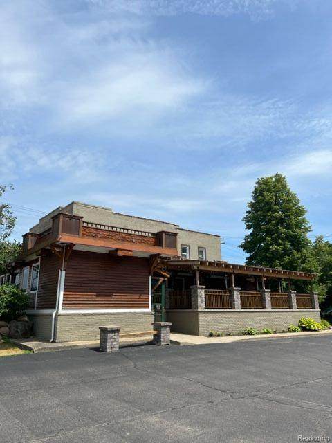 5864 Dixie - Photo 1