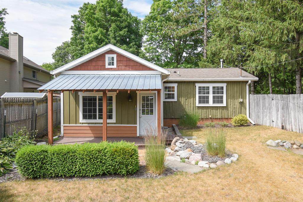 11200 Bayou Court - Photo 1