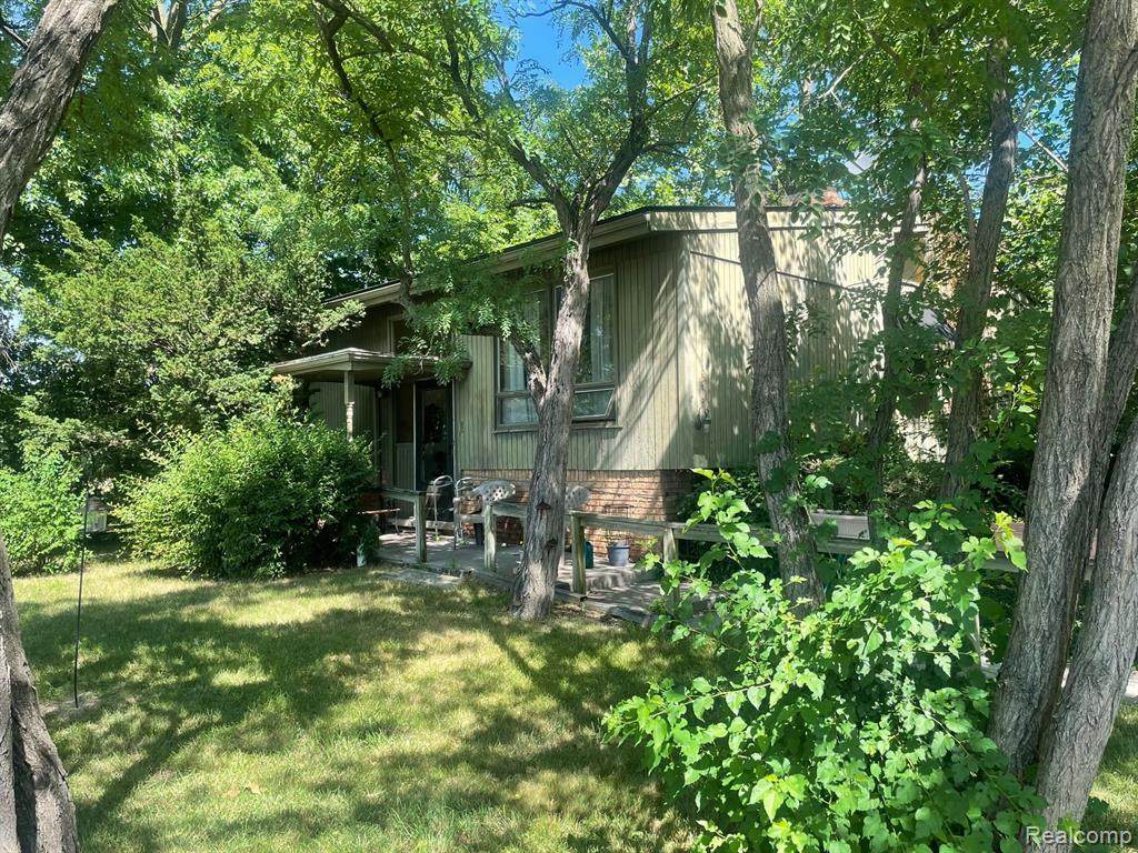 35254 Cherry Hill Road - Photo 1