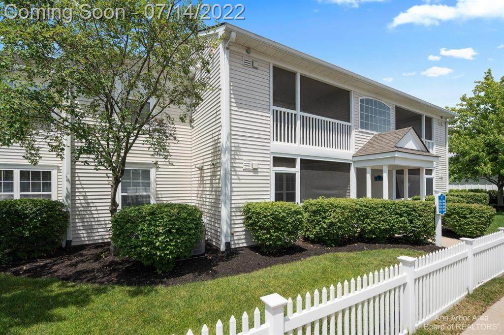 2826 Knightsbridge Circle - Photo 1