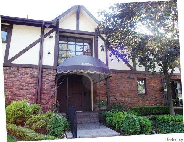 1780 Vernier Road - Photo 1