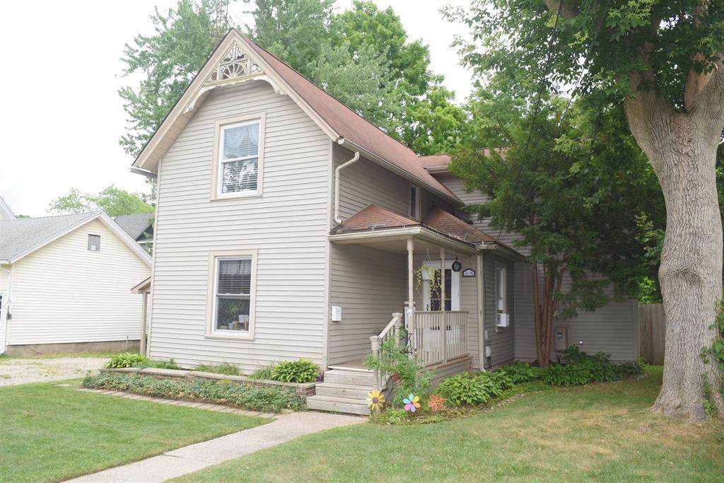 714 Ball St - Photo 1