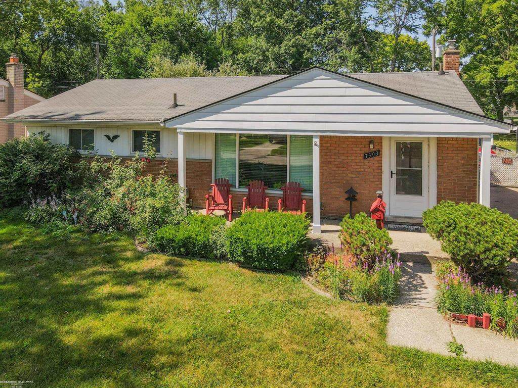 3303 Otis - Photo 1