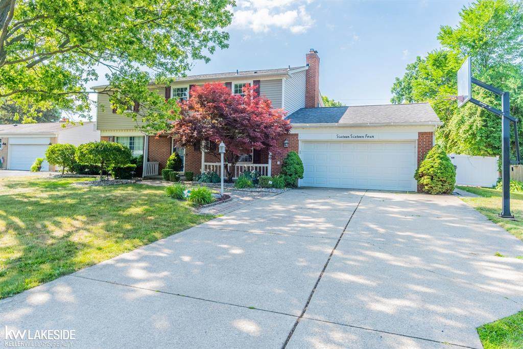 16164 Chatham Dr - Photo 1