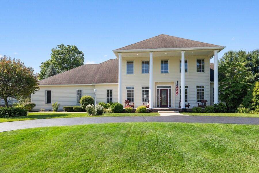 4225 Tanglewood Trail - Photo 1