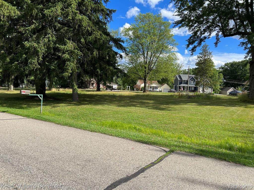 2194 Knollwood Street - Photo 1