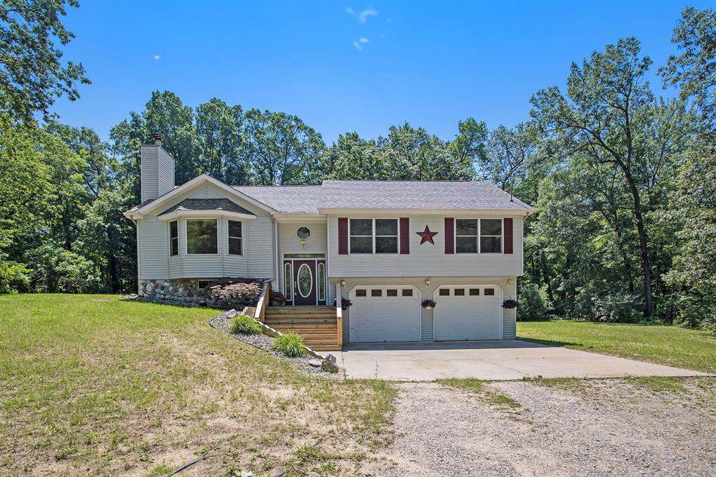 106 Sweetheart Lane - Photo 1