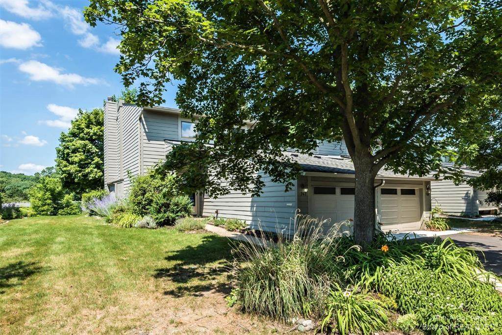 767 Watersedge Drive - Photo 1