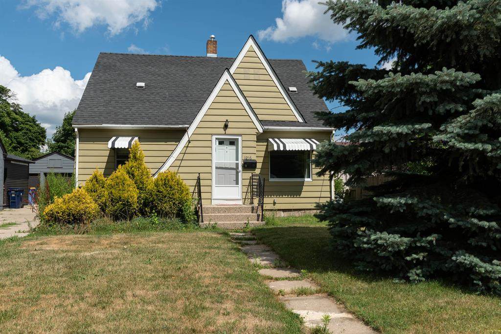 1216 Diamond Avenue - Photo 1