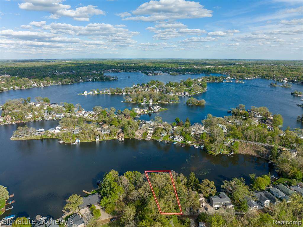 000 Shorewood - Photo 1