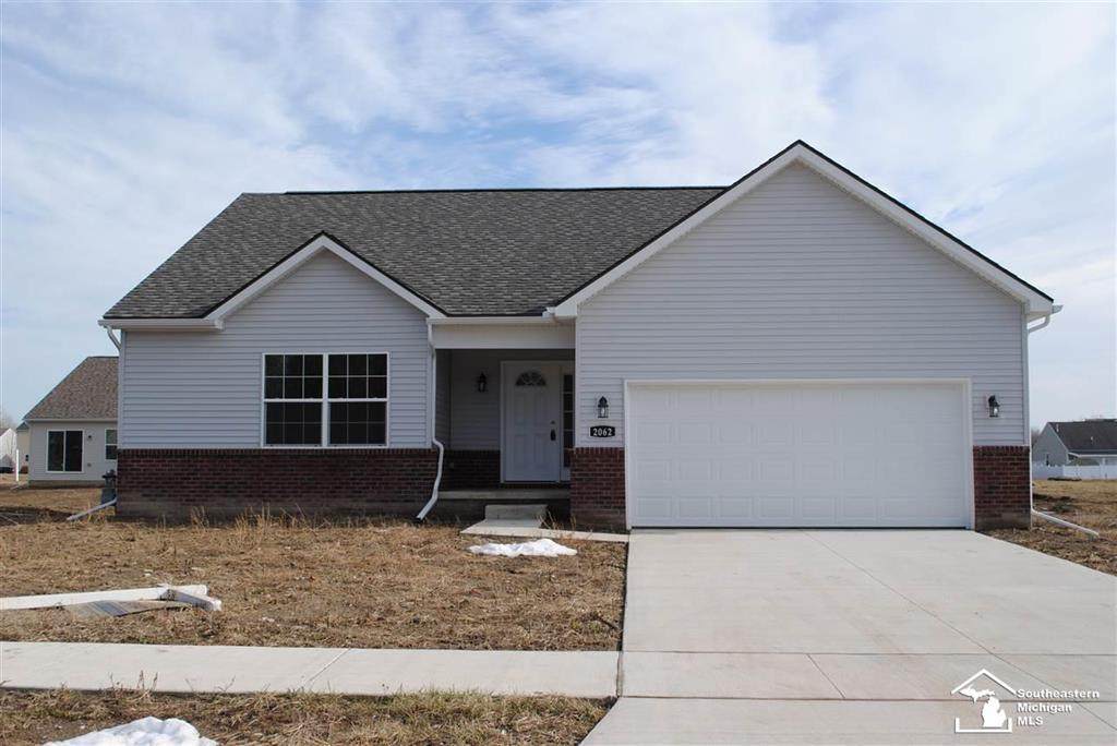 2110 Arbor Creek Dr - Photo 1