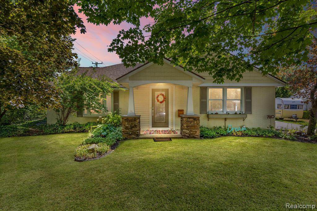 760 Lounsbury Avenue - Photo 1