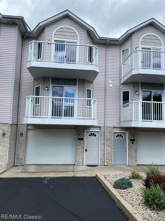 1712 Castleview Court - Photo 1