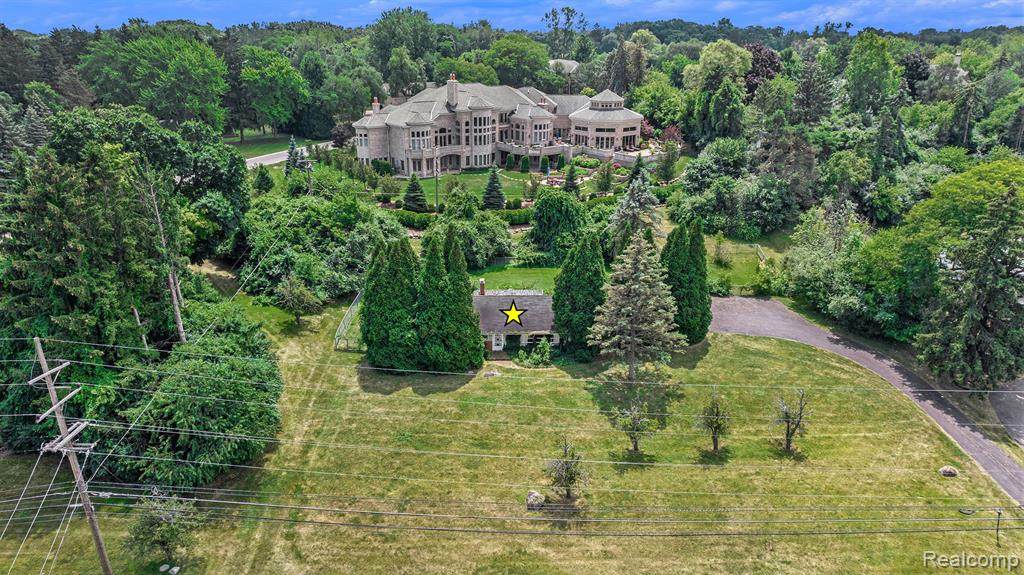 1523 Long Lake Road - Photo 1