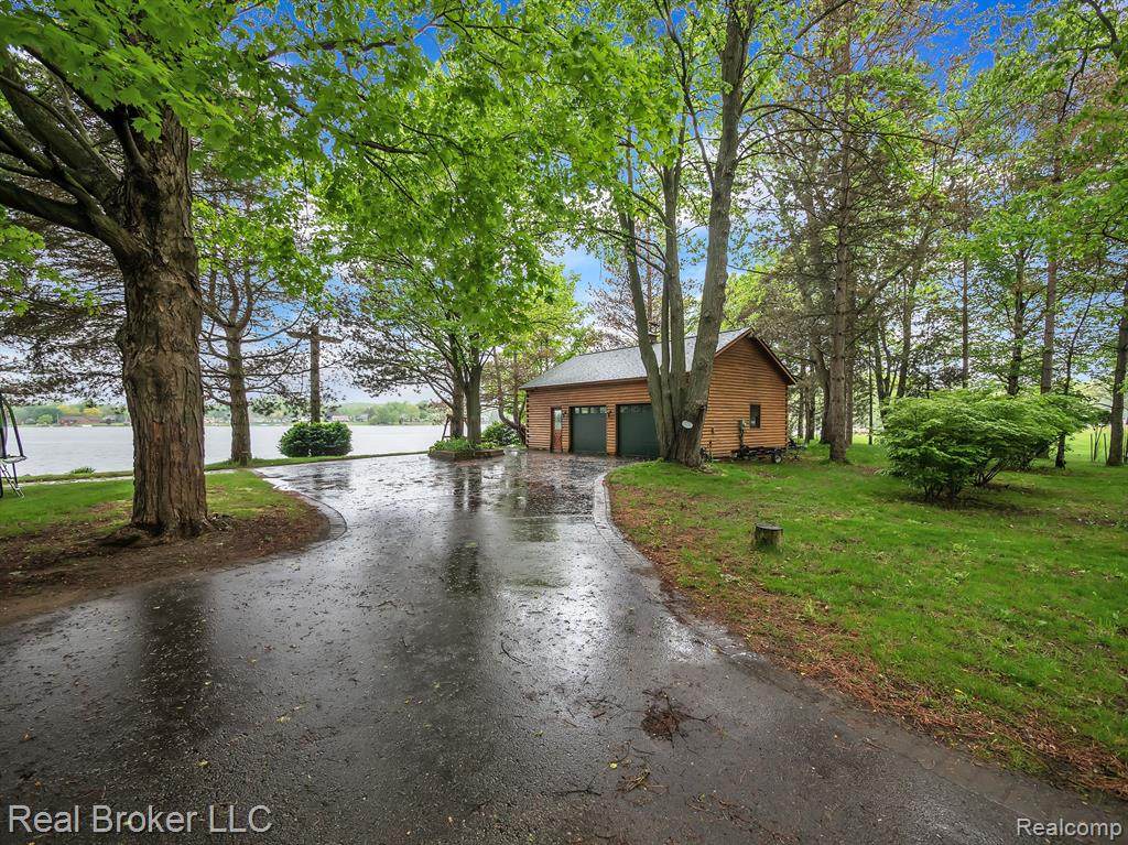 8815 Ellis Road - Photo 1