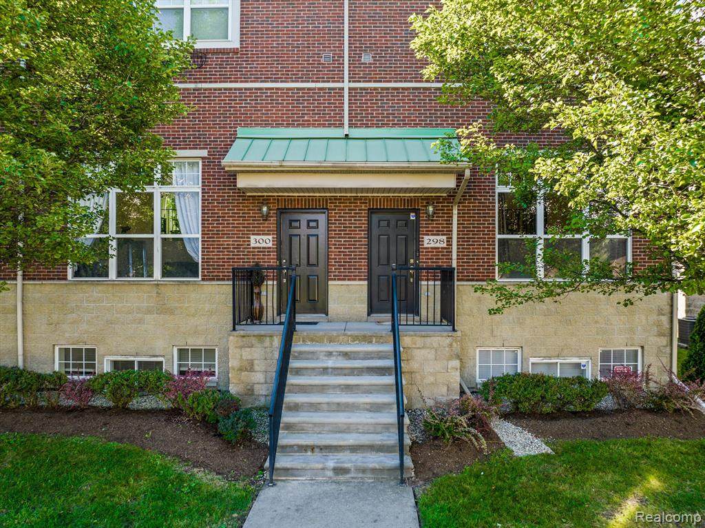 298 Palmer Street - Photo 1