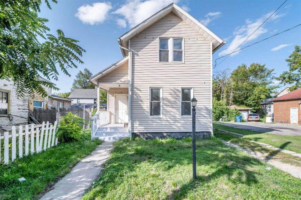 1207 Vine Street - Photo 1