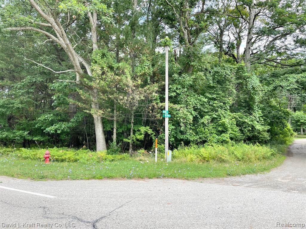 7860 Crescent Beach Road - Photo 1