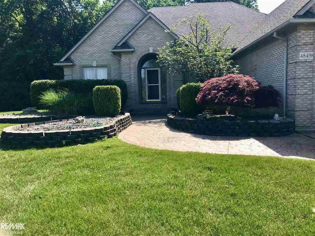 48498 Beacon Square - Photo 1