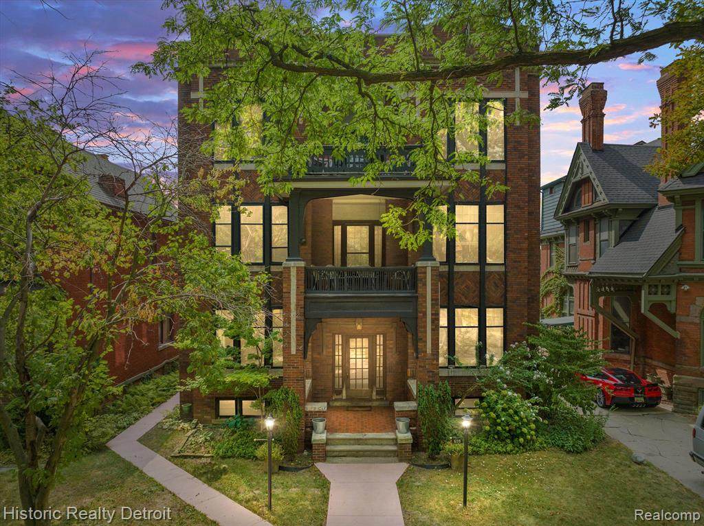 659 Canfield Street - Photo 1