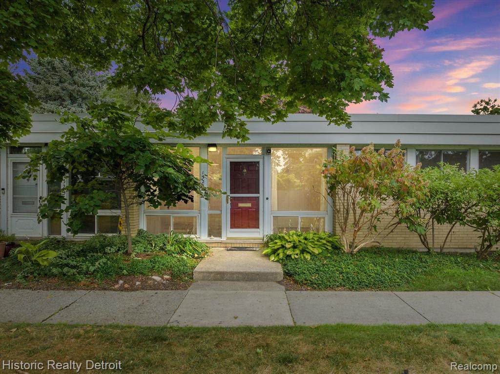 1525 Chateaufort - Photo 1