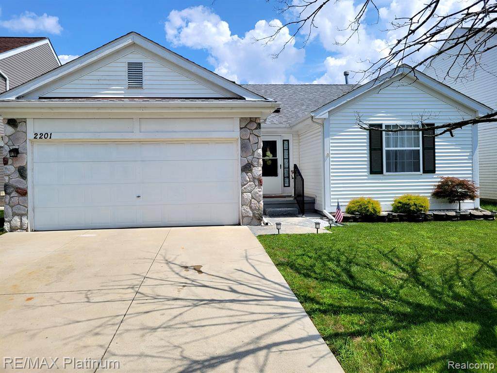 2201 Miller Circle - Photo 1