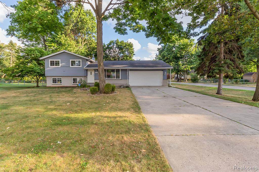 8810 Goodale Avenue - Photo 1