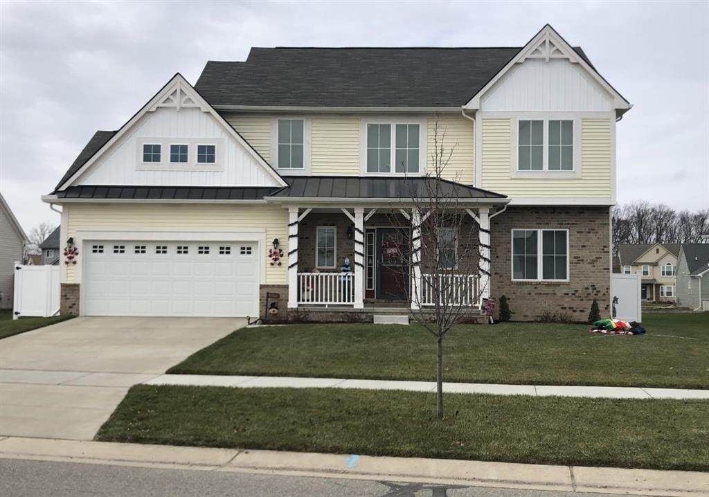787 Golf Ridge - Photo 1