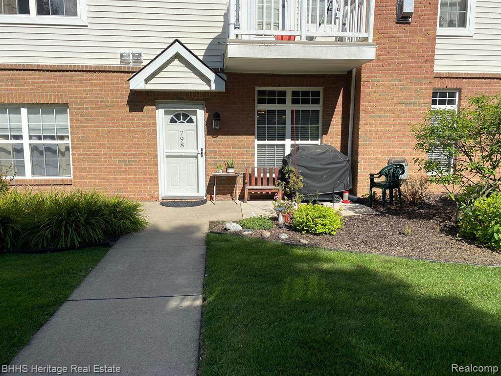 798 Olde English Circle - Photo 1