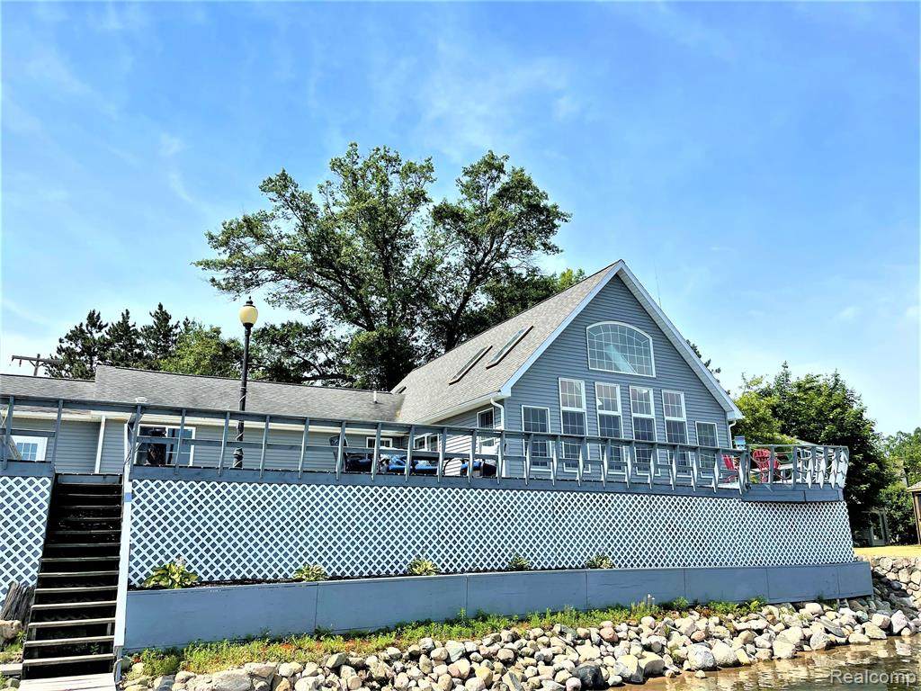 411 Rock Lake Drive - Photo 1