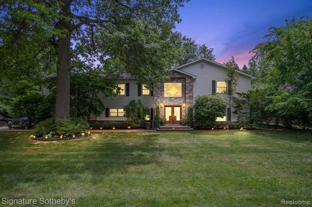 4131 Meadow Way - Photo 1