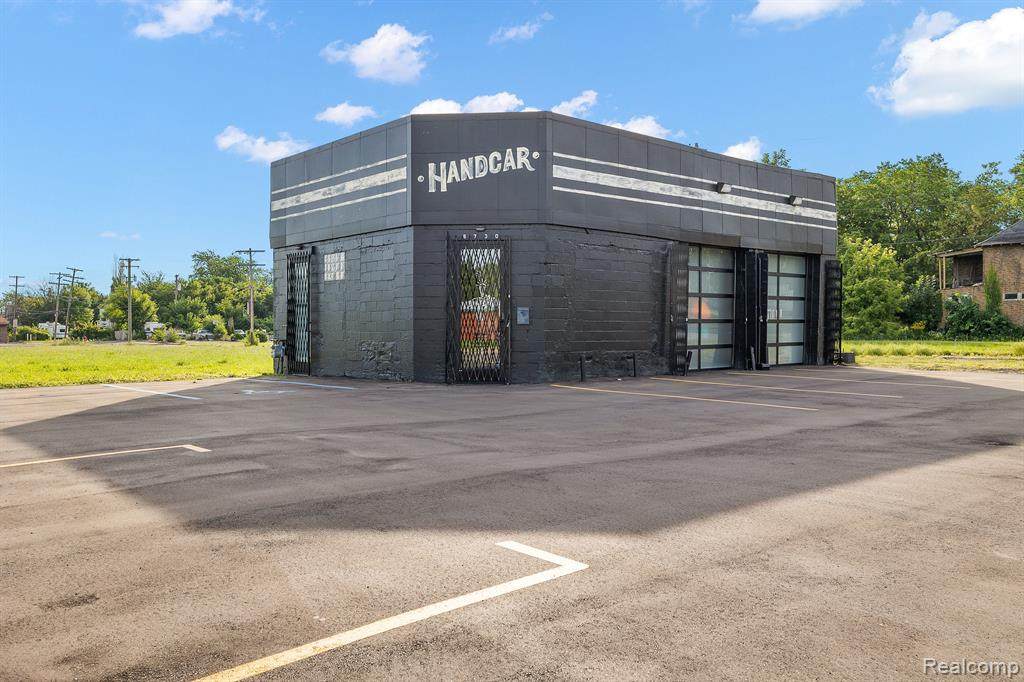 8700 Mack Avenue - Photo 1