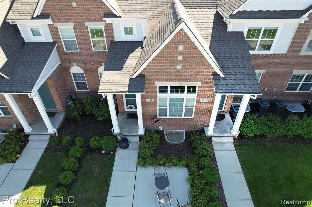 1247 Orchid Circle - Photo 1