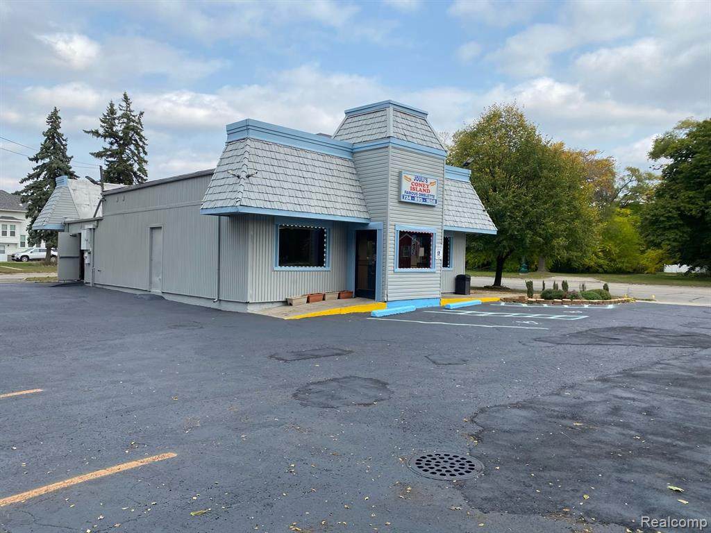 5006 Wayne Rd - Photo 1