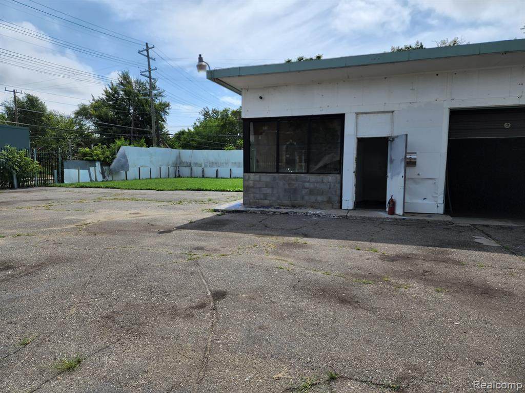 405 7 MILE Road - Photo 1